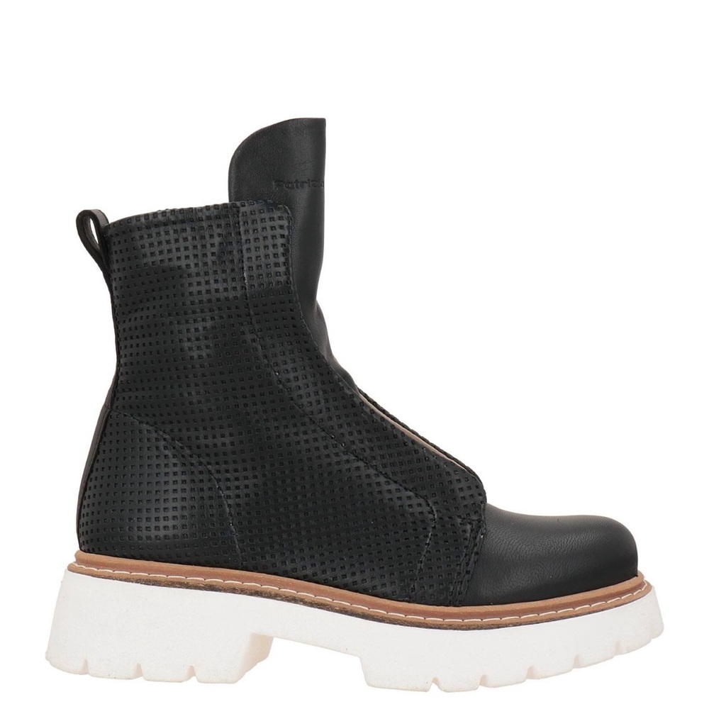 Patrizia Bonfante Italy size 11/41 leather ankle boot. New!